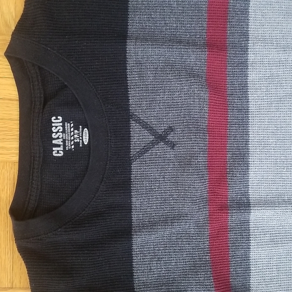 Old Navy Men's Classic Crew Neck Long Sleeves Sweat Shirt - Picture 4 of 5